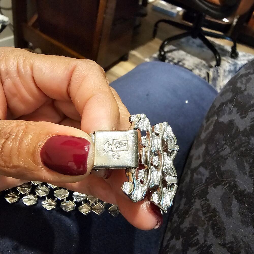 Coro Rhinestone Bracelet - Picture 4 of 4